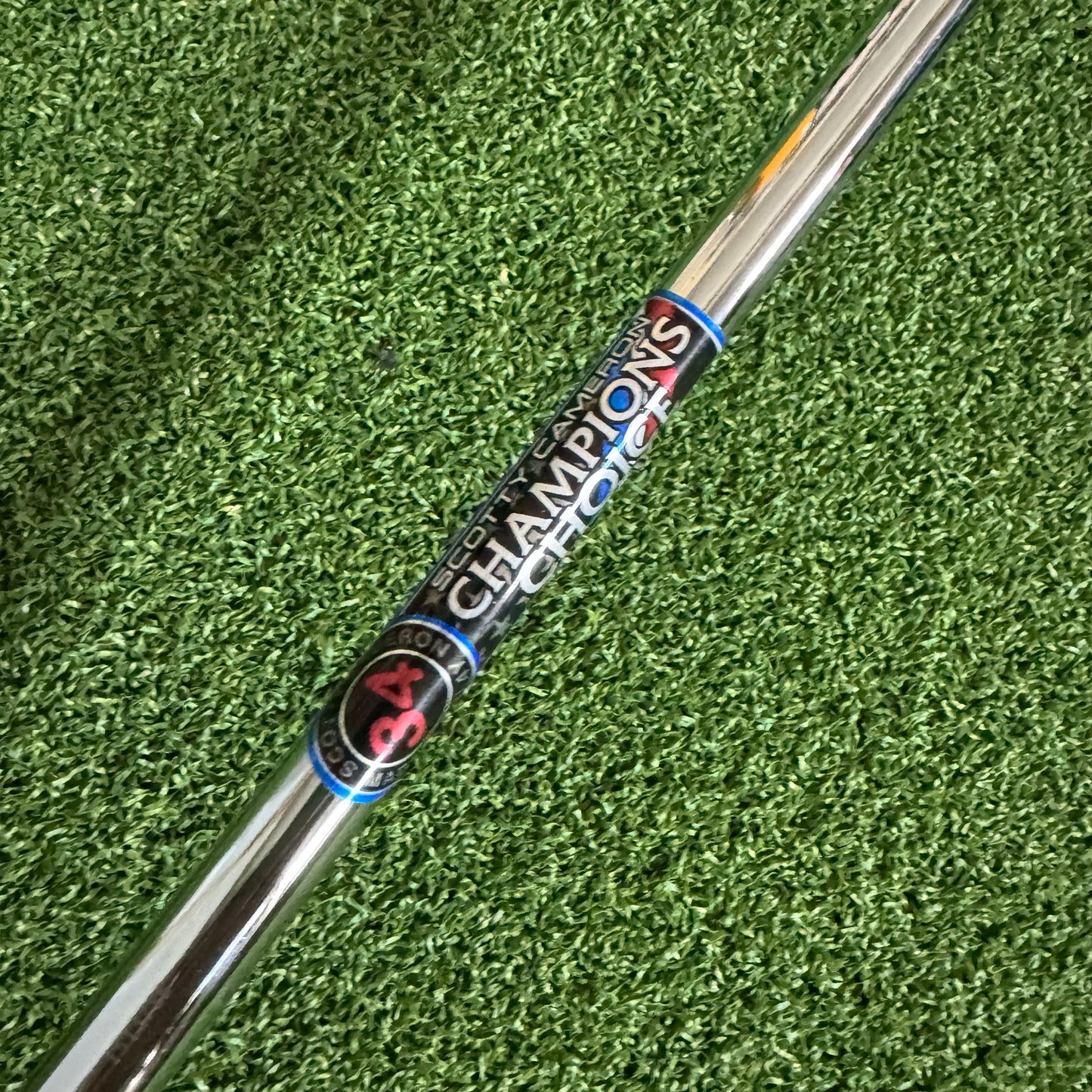 Scotty Cameron Champions Choice Button Back Newport 2.5+ - Left Handed - 34"