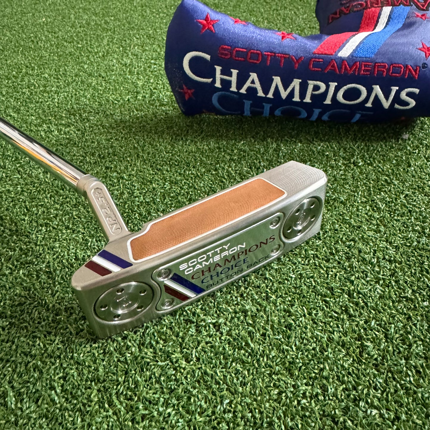 Scotty Cameron Champions Choice Button Back Newport 2.5+ - Left Handed - 34"